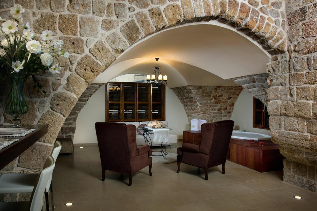 Lighthouse Suite - Acre Bilik gambar